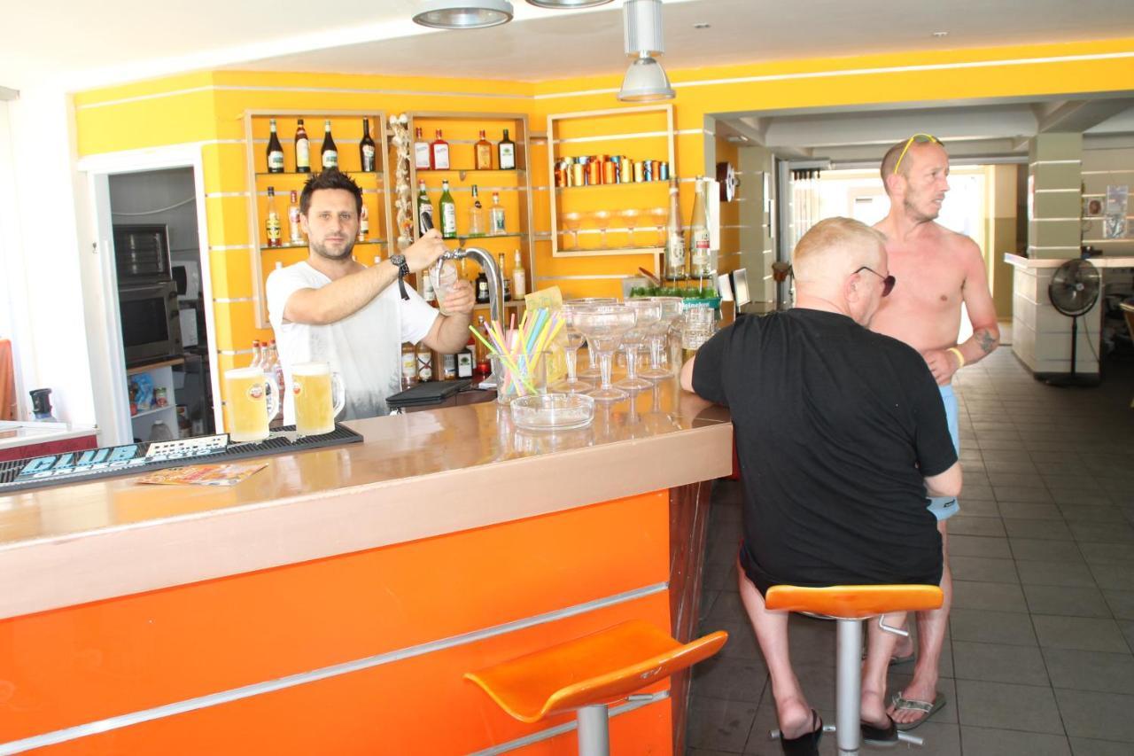 Kavos Central Extérieur photo