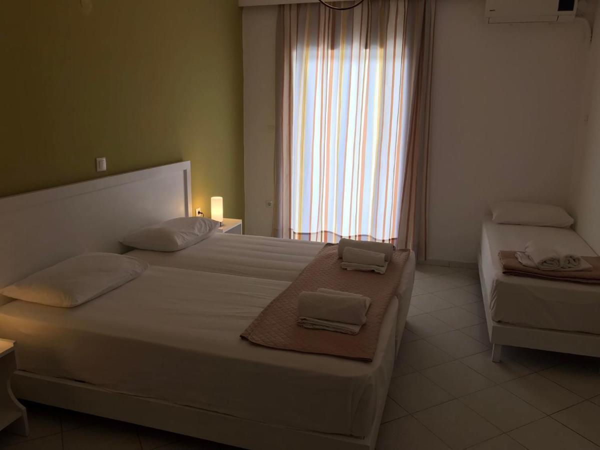 Kavos Central Extérieur photo
