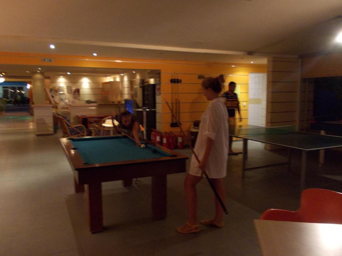 Kavos Central Extérieur photo